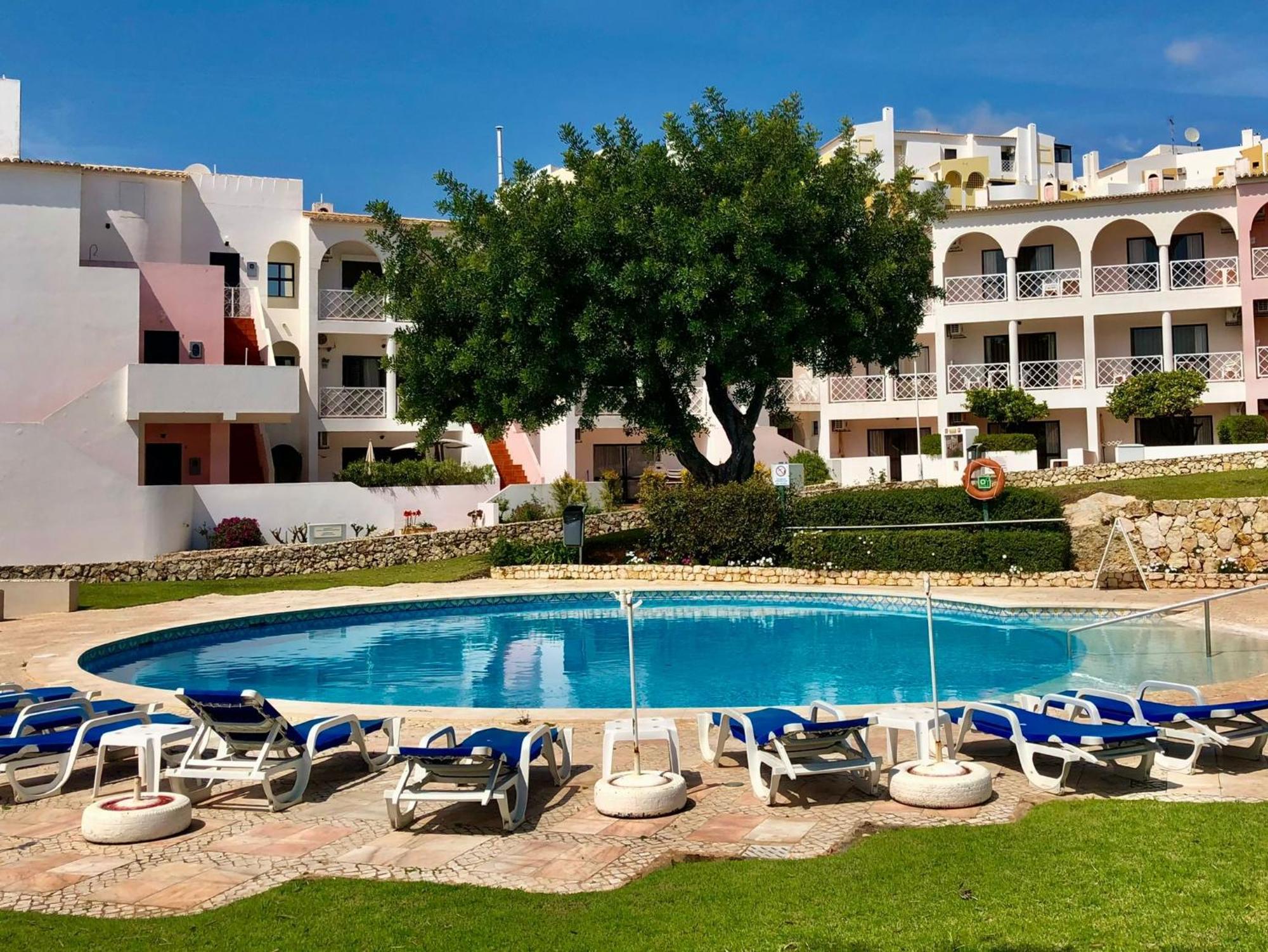 Da Rocha Rosa Apartment *